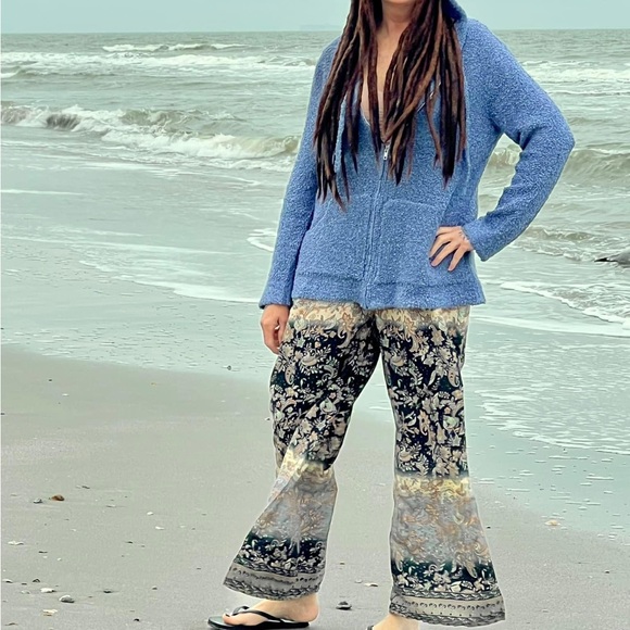 Summer sweater. Beachy vibes.XL. Pants sold separately - Picture 2 of 3